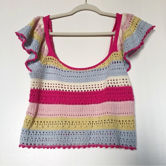 🍒3/$25 NWT Colorful knit top - Picture 1 of 3